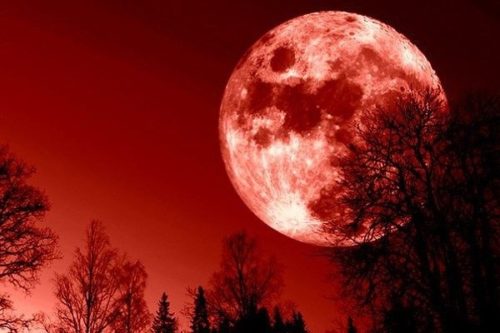 Самое длинное затмение 27 июля 2018 года: Кровавая Луна будет в небе дольше часа