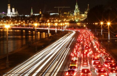 Загруженность дорог Москвы оценивается в 4 балла