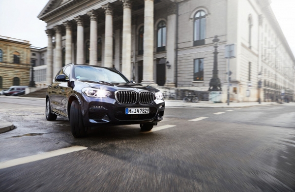 Новый BMW X3 стал гибридом с расходом 2,4 литра на 100 километров