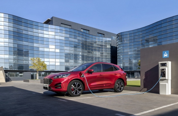 Представлен кроссовер Ford Kuga нового поколения