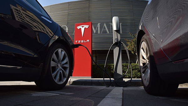 Tesla обещает запустить роботакси в США в следующем году