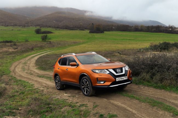 Не квадратный, но знаменитый. Тест-драйв обновленного Nissan X-Trail.