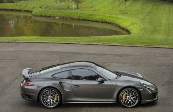 В России выставили на продажу очень редкую модель Porsche 911
