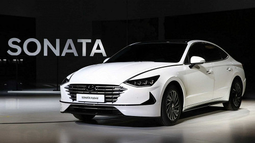 В Сеуле представлена турбированная и гибридная Hyundai Sonata