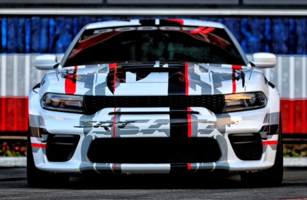 Dodge сделал очень широкий Charger