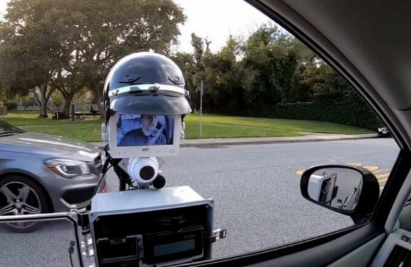 Робот-полицейский — теперь уже не фантастика, а реальность!